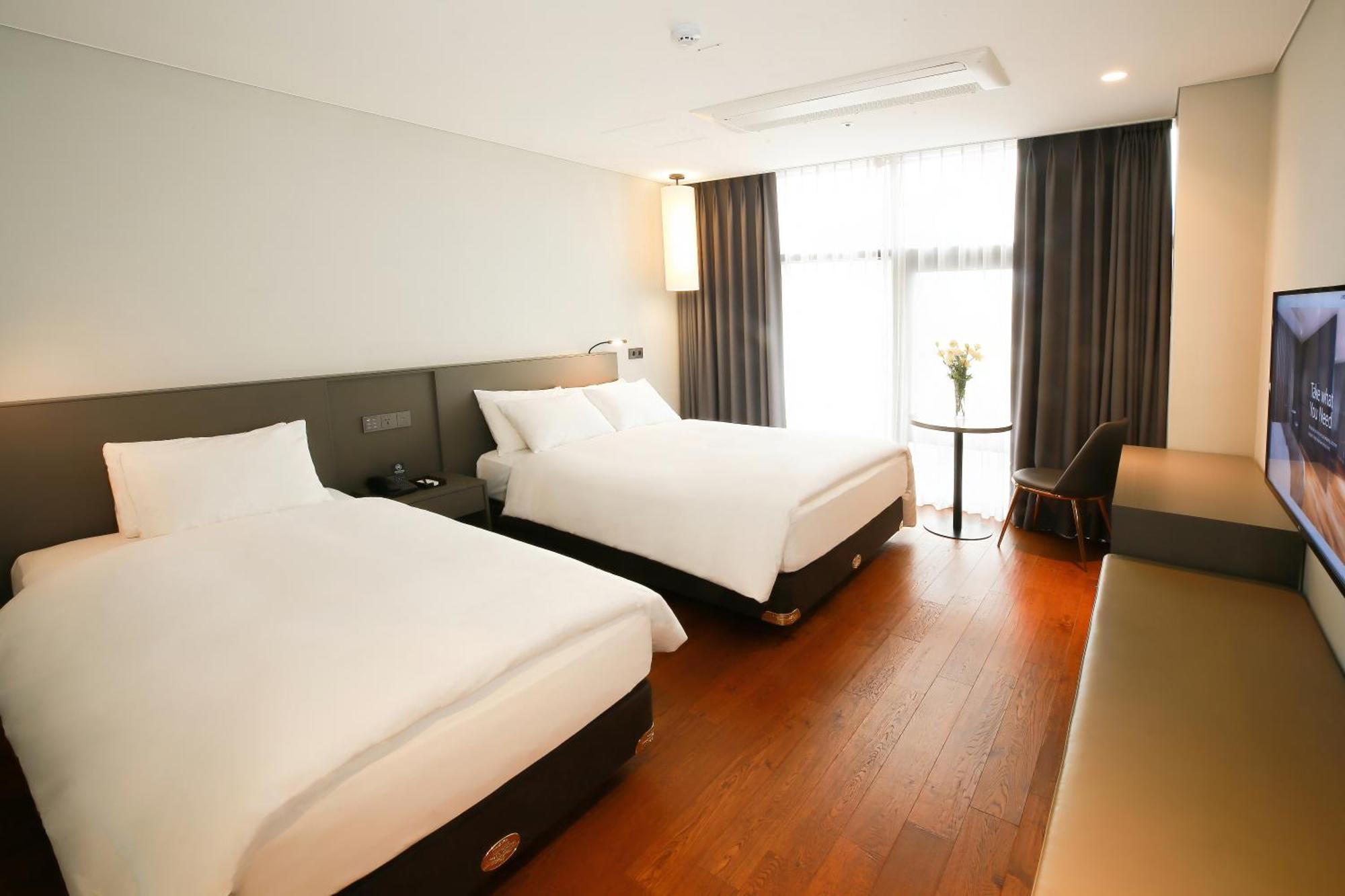 Westernlife Hotel Iksan Стая снимка