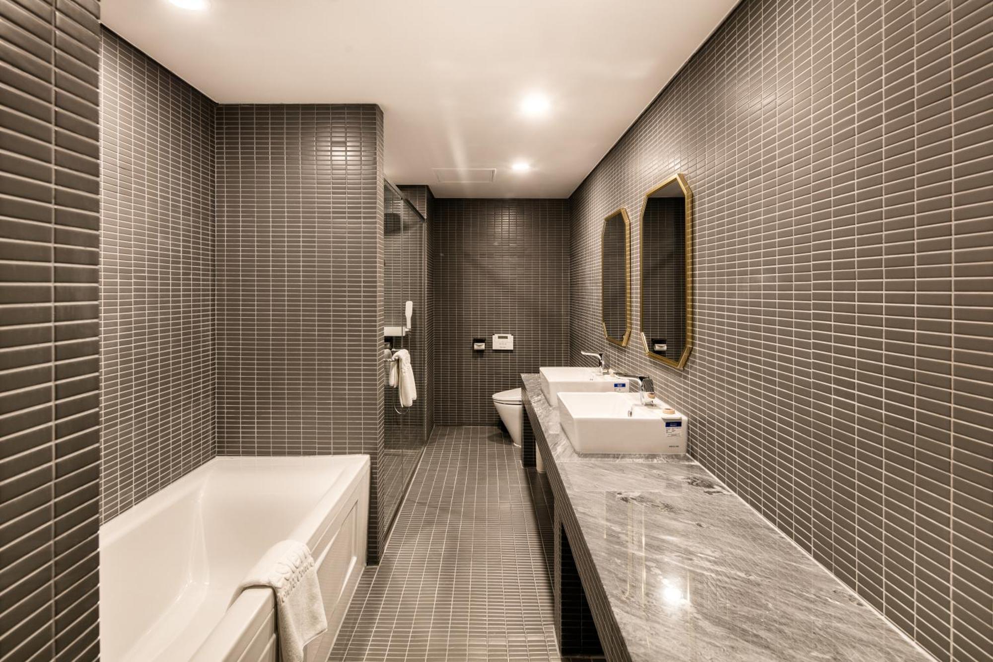 Westernlife Hotel Iksan Стая снимка